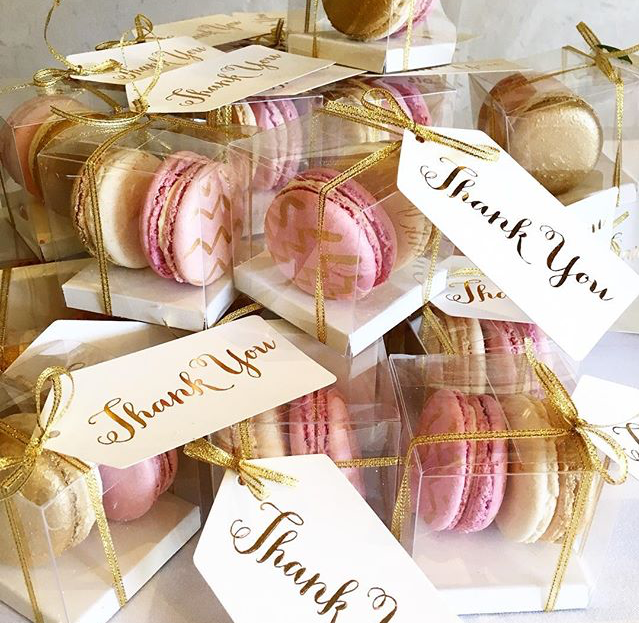 macaroon-boxes-favours